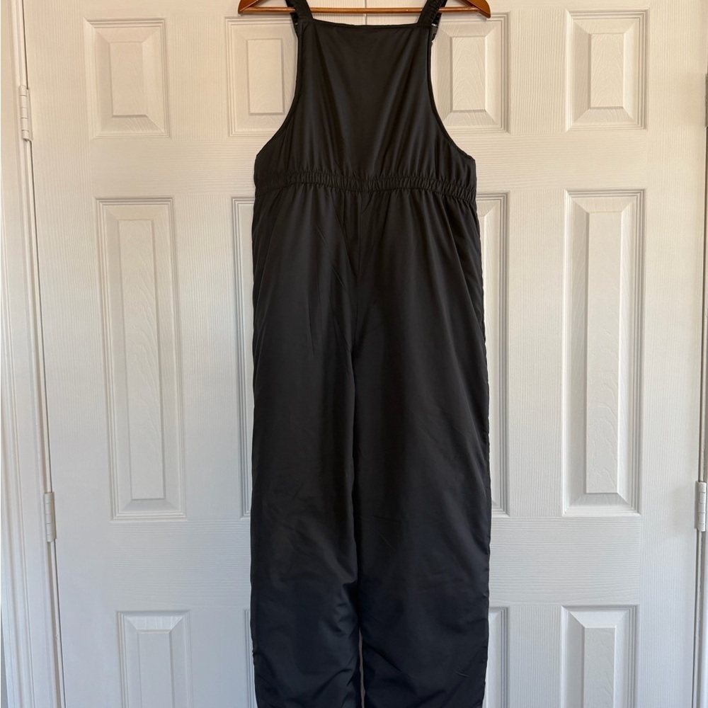 London Fog Two Piece Ski Jacket and Ski bib Classic Black Outerwear